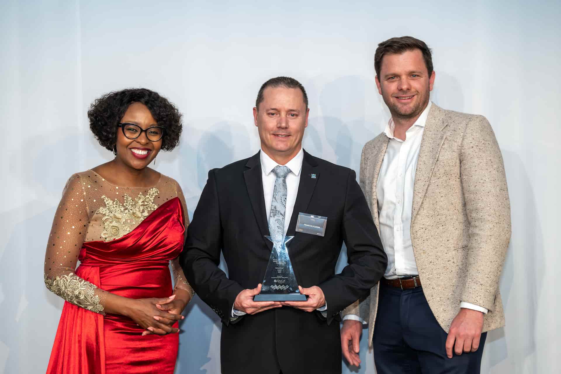 Frans du Plessis accepting his award at the SAICA
